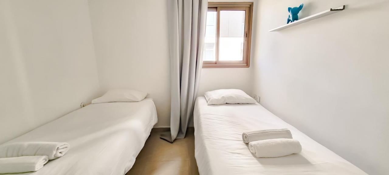Bnb Israel Apartments - Harav Kook Lilas Tel Aviv Eksteriør billede