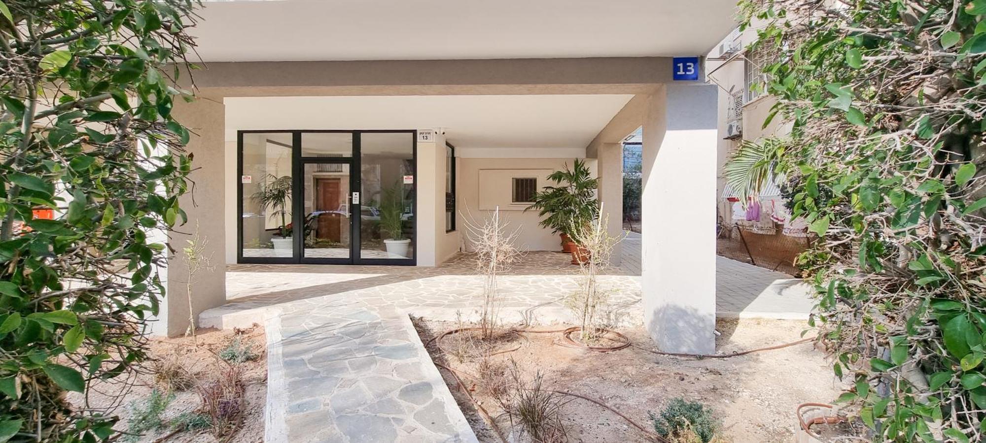 Bnb Israel Apartments - Harav Kook Lilas Tel Aviv Eksteriør billede
